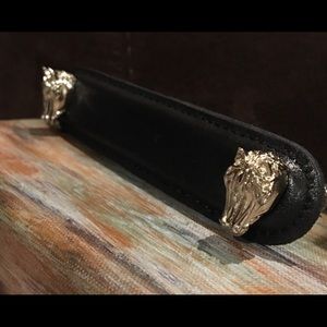 Vicenza Designs - 5” Black Leather Horse Pull